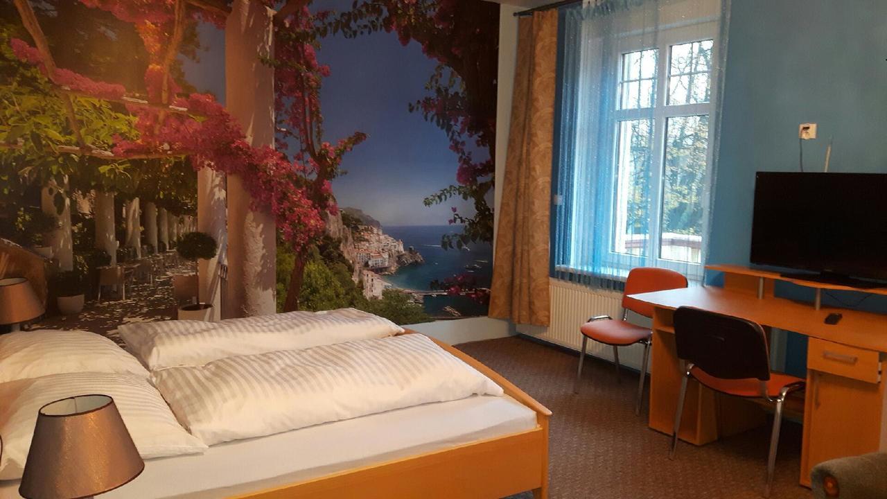 Palac Ogrodowa Tarnowskie Góry Kültér fotó